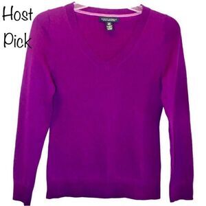 Banana Republic Extra Fine Merino Wool V Neck in Magenta Purple Women’s XSP